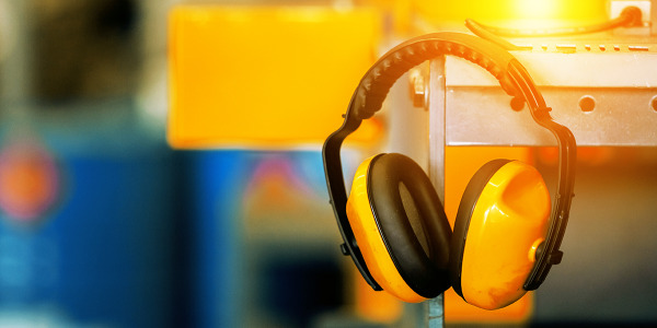 GUÍA PASO A PASO PARA SELECCIONAR LOS EQUIPOS ADECUADOS PARA PROTECCIÓN AUDITIVA