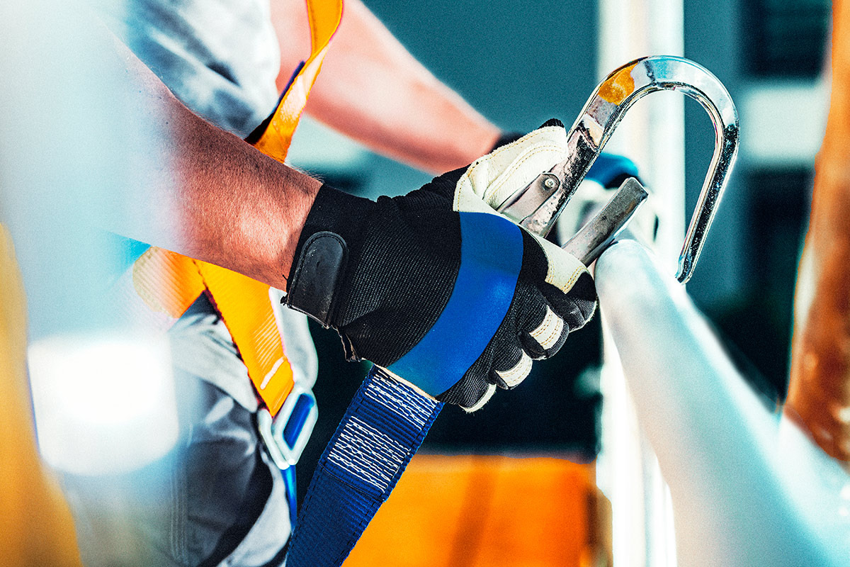 IMPORTANCIA DE LOS EPIS ANTICAÍDAS